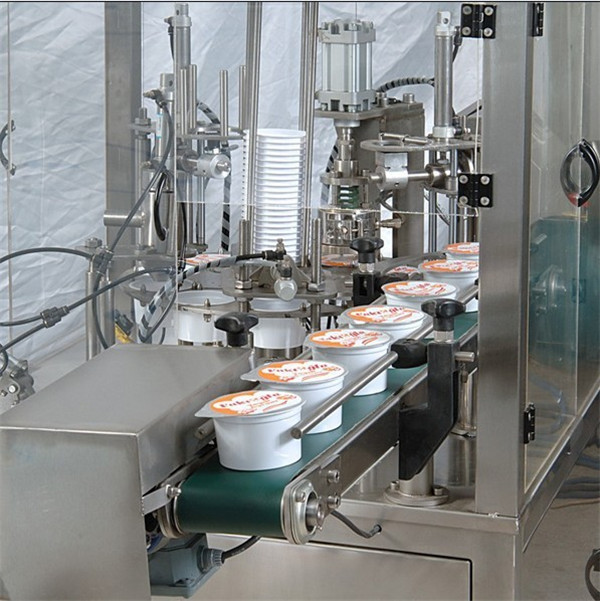 Автоматична машина для заповнення чашки морозива